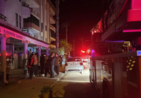 alanya-da-animasyoncularin-lojmaninda-yangin-panigi