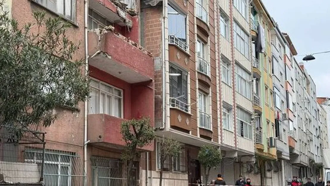 esenler-de-3-katli-bina-tahliye-edildi