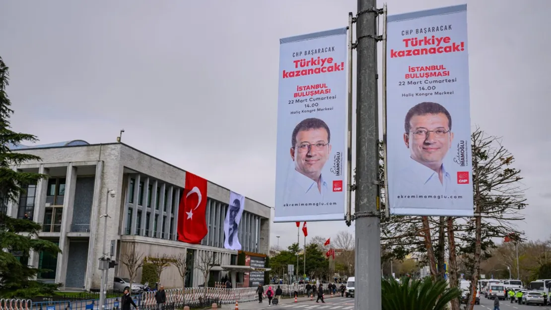 istanbul-da-afislere-toplatma-talimati