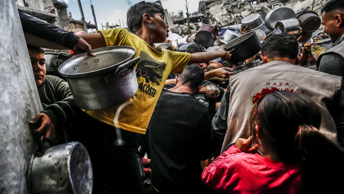 bm-gazze-de-bebekler-gidasiz-cocuklar-aclikta