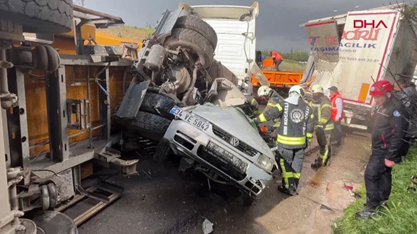 tem-otoyolu-nda-zincirleme-kaza-2-kisi-hayatini-kaybetti