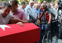 turkiye-eskisehir-orman-yanginindaki-sehitlerini-aniyor