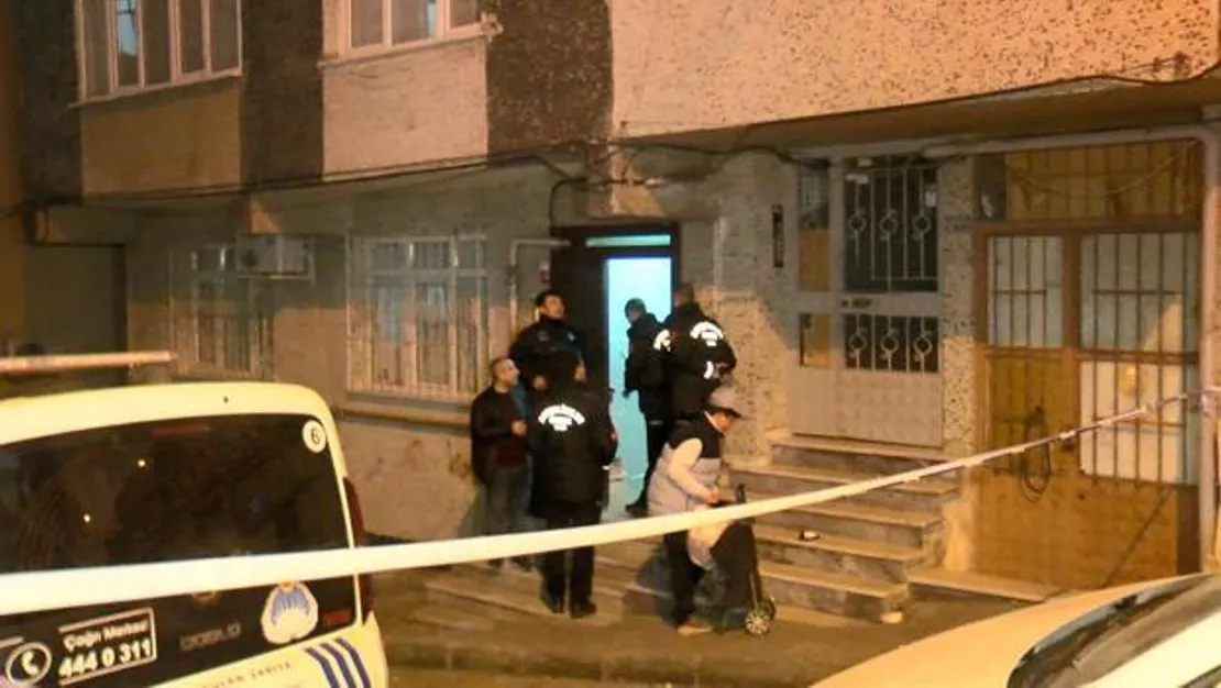 kolonlari-catlayan-bina-tahliye-edildi