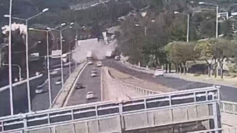 izmir-deki-trafik-kazasinda-uc-kisi-hayatini-kaybetti