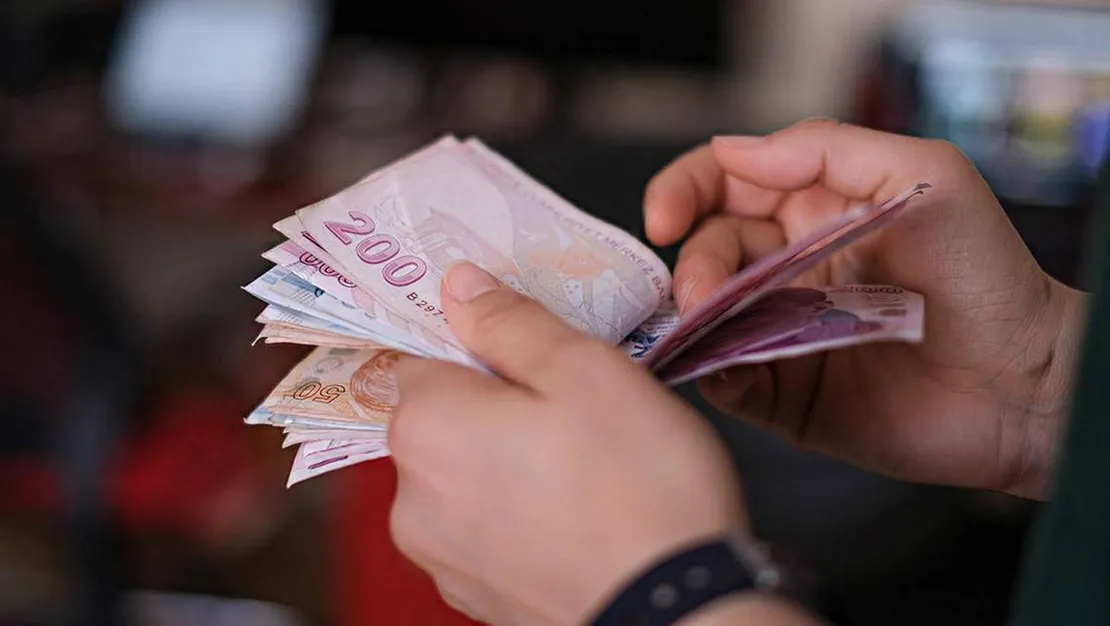 emekli-ikramiye-farklari-bayramdan-once-yatiyor