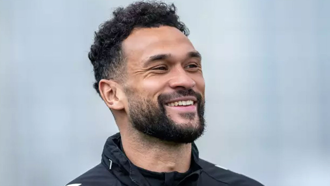 steven-caulker-konyaspor-teknik-ekibine-katildi