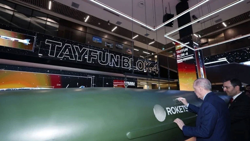 cumhurbaskani-erdogan-tayfun-blok-4-imzasiyla-savunma-sanayisinde-yeni-donem