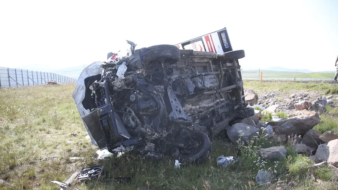 kars-ta-ambulans-yoldan-cikti