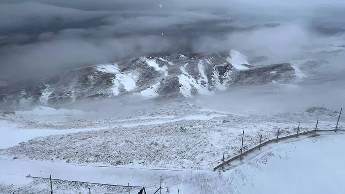 mayis-ayinda-kar-yagisi-saskinligi