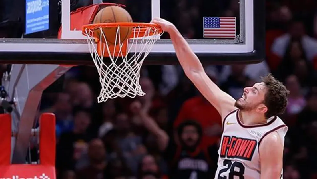 sengun-sakatliktan-donup-double-double-yapti