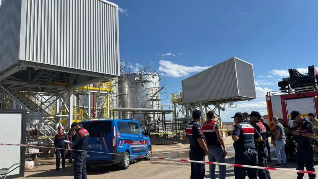 kocaeli-dilovasi-ndaki-fabrikada-is-kazasi-meydana-geldi