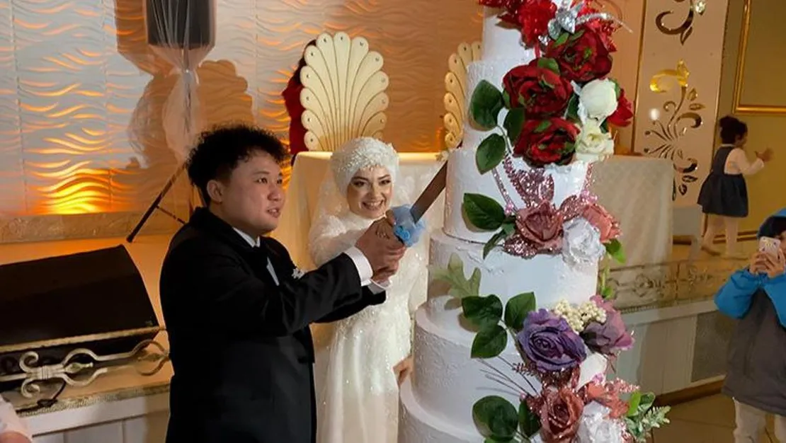 musluman-cinli-damat-rize-ye-geldi