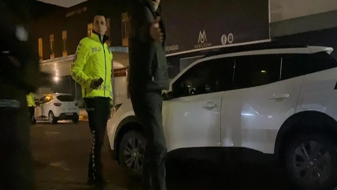 surucu-atm-onunde-ehliyetten-oldu