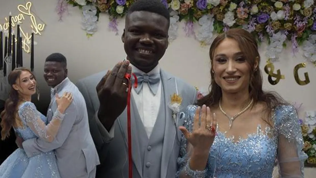 kutuphanedeki-ask-gulbahar-ve-nijerli-gence-nisanlandi