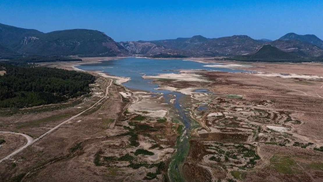 izmir-de-su-bitti-uyarisi-yapildi