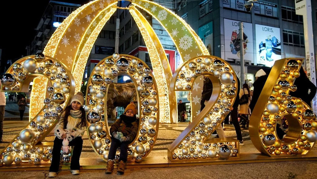 turkiye-2026-ya-giriste-coskulu-kutlamalar-gerceklesti