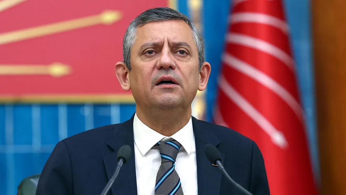 chp-de-ozgur-ozel-e-ilk-rakip-cikti-umit-uysal-adayligini-acikladi