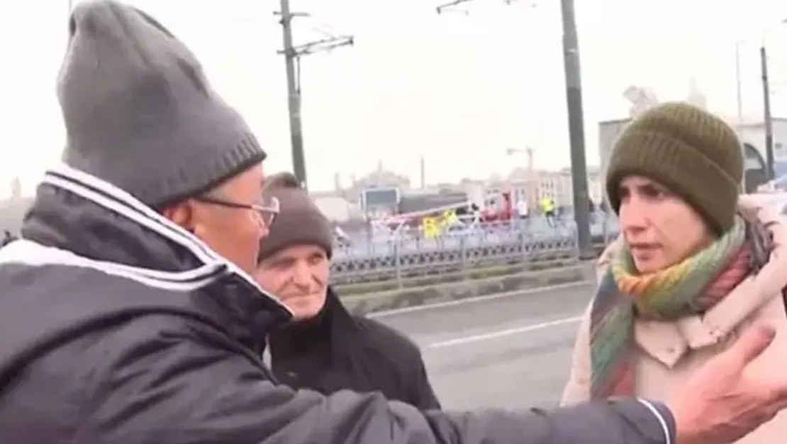 kadinin-baliklari-denize-bosalttigi-anlar-yasandi