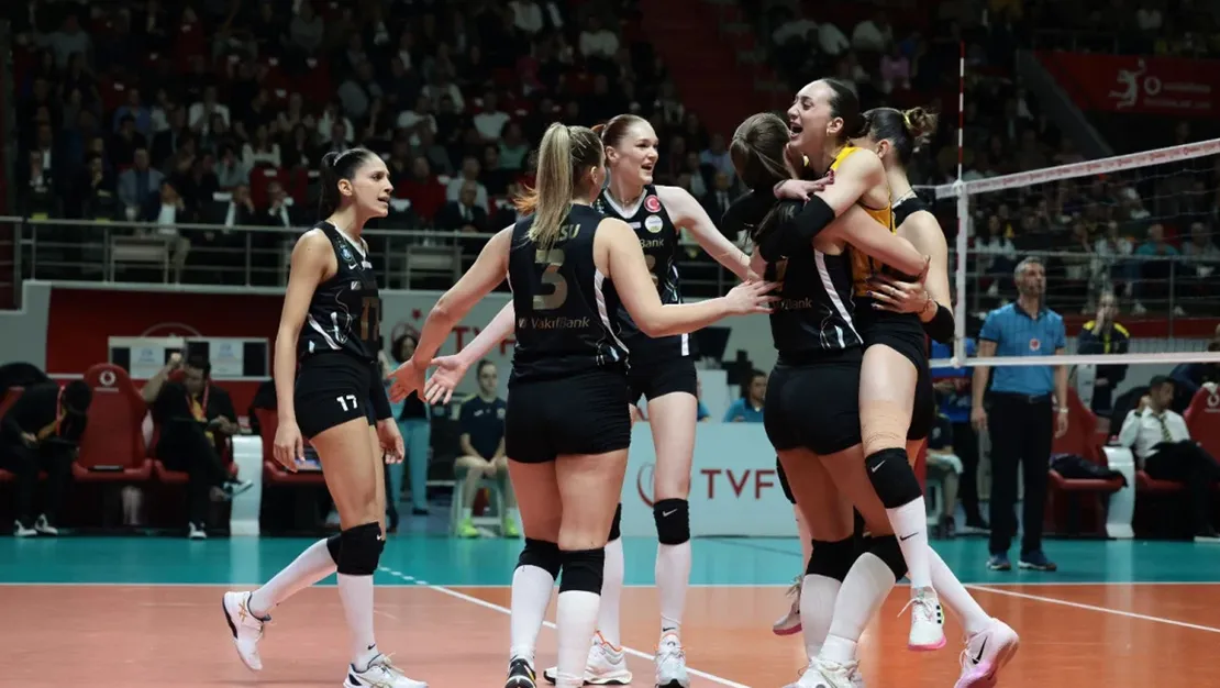 sultanlar-ligi-nde-sampiyon-vakifbank