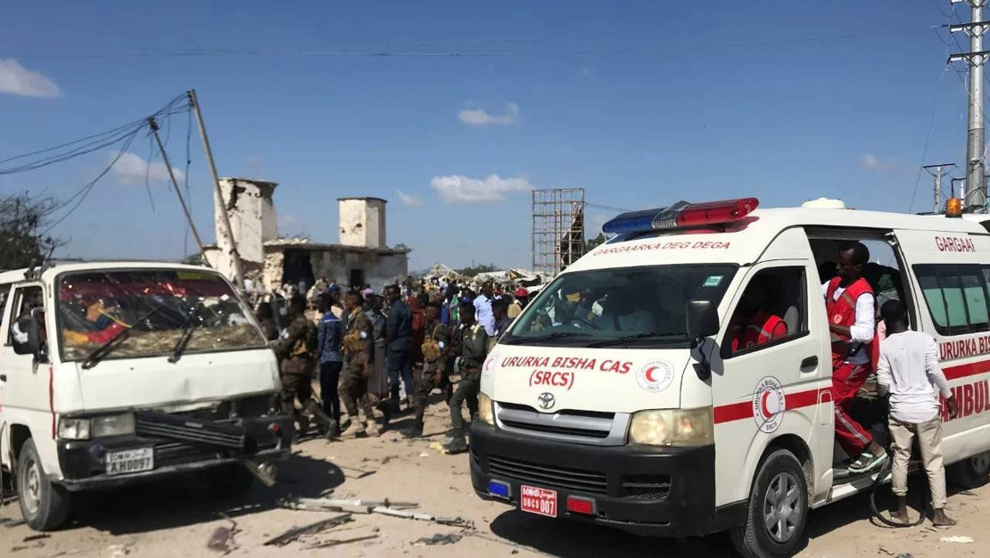 etiyopya-da-kilise-insaatinda-iskelenin-coktugi-olay