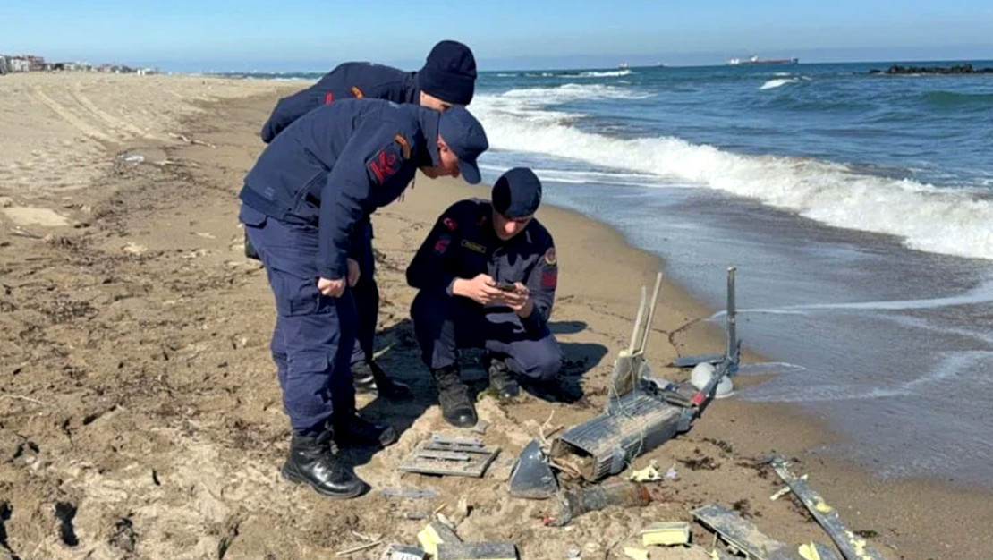 sakarya-sahilinde-parcalanmis-iha-tespit-edildi