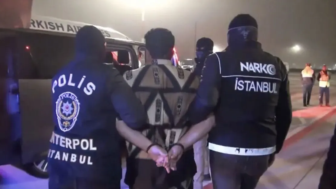 kirmizi-bultenle-aranan-15-suclu-getirildi