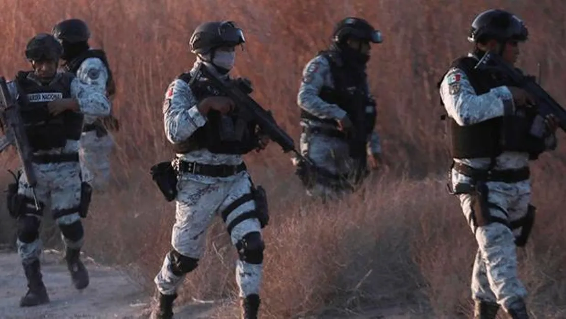 abd-sinirina-meksika-dan-10-bin-asker