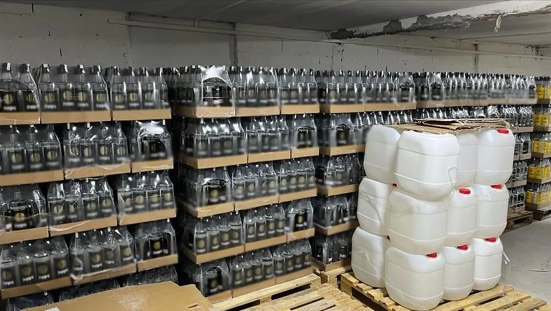 istanbul-da-sahte-alkol-operasyonu-9-gozalti