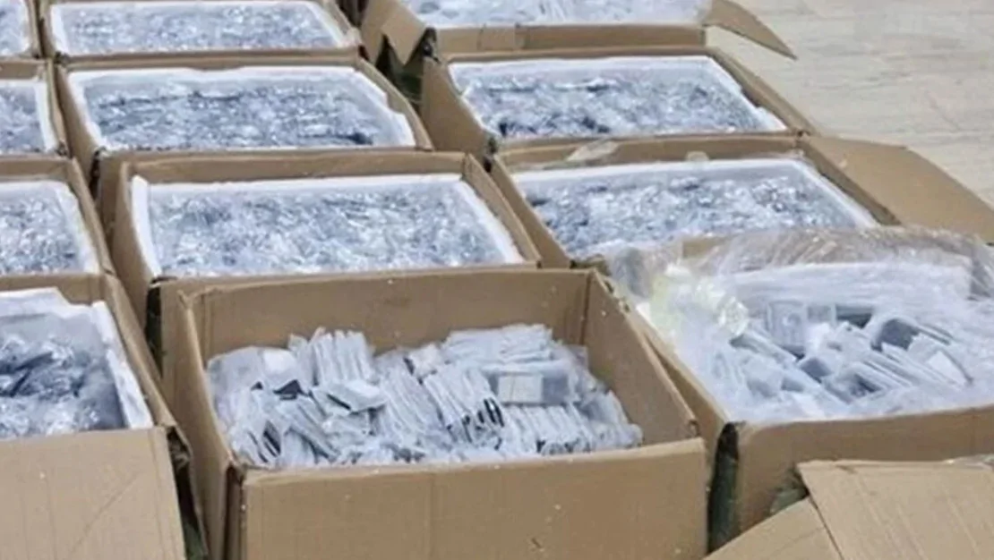 yunanistan-da-yakalanan-12-500-telefon