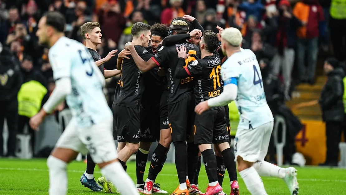 galatasaray-adana-demirspor-maci-tatil-edildi