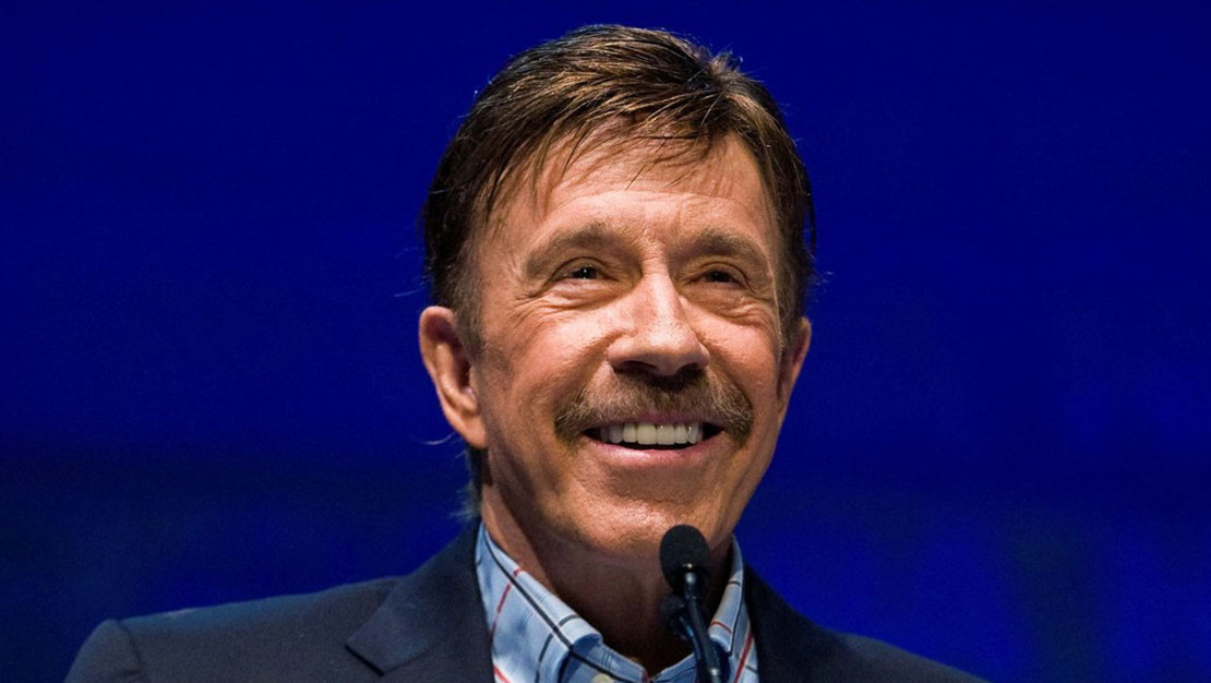 unlu-hollywood-yildizi-chuck-norris-hayatini-kaybetti