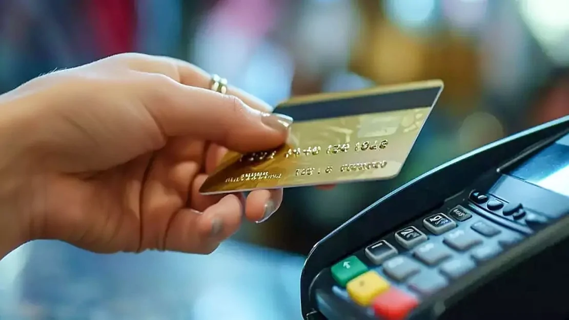 merkez-bankasi-ndan-kredi-karti-faizleri-azaldi