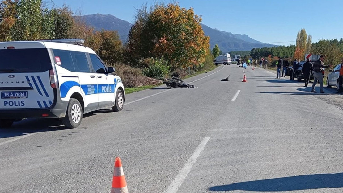 burdur-da-motosiklet-kazasi-sonucu-surucu-hayatini-kaybetti