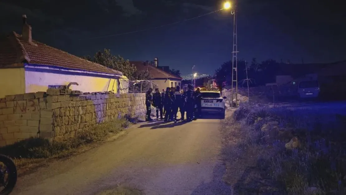 kayseri-de-polisler-saldiriya-ugradi