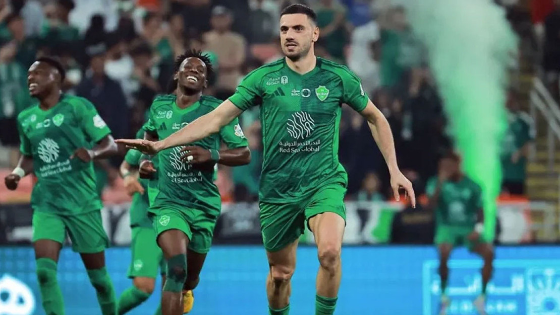 al-nassr-ilk-yenilgisini-al-ahli-ye-karsi-aldi