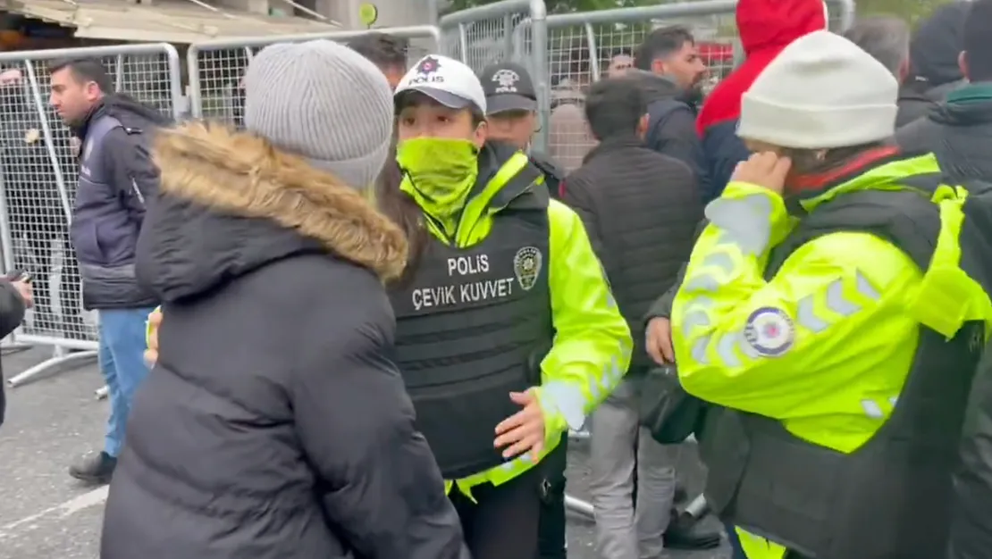 istanbul-da-1-mayis-polis-belge-istiyor