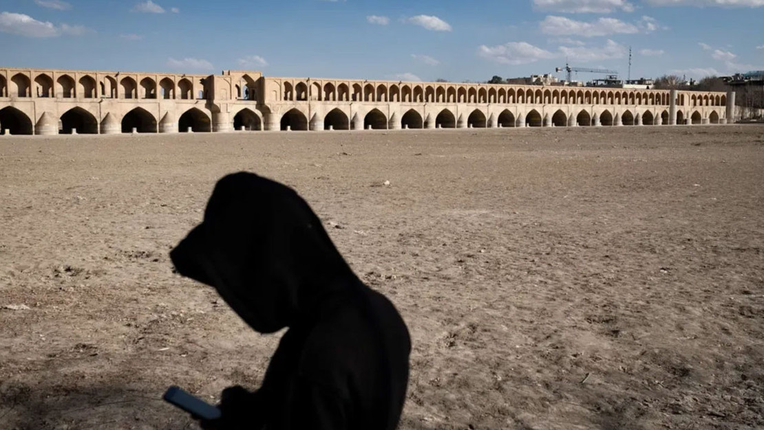 iran-daki-kuraklik-krizi-uzaydan-goruluyor