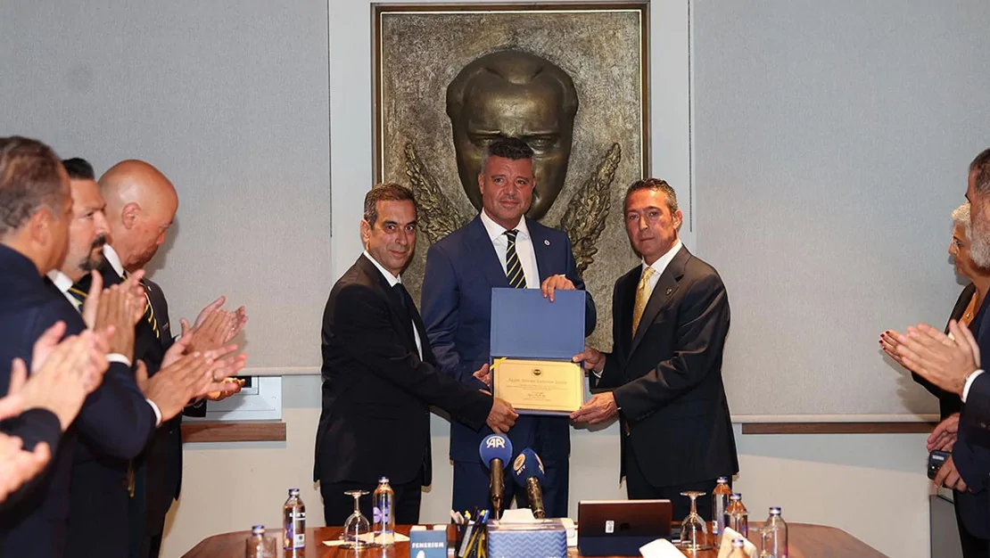 fenerbahce-nin-yeni-baskani-sadettin-saran-mazbatasini-aldi