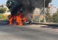 avcilar-da-park-halindeki-arac-yandi