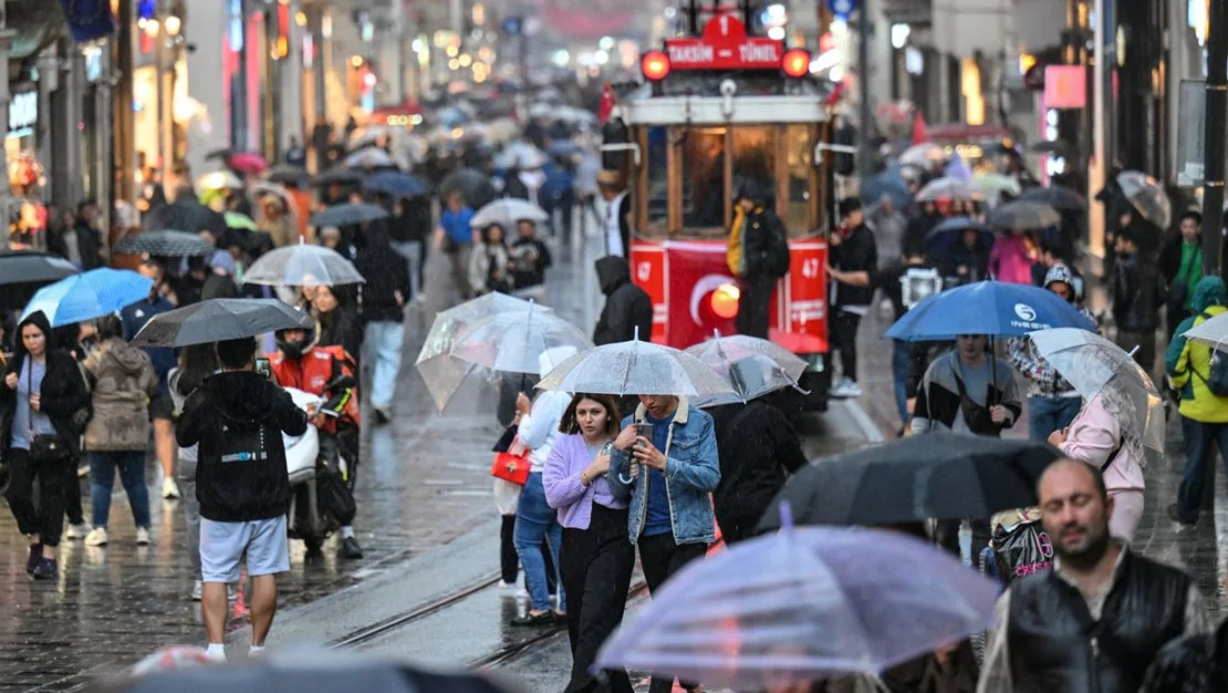 istanbul-da-cuma-ve-pazartesi-yagmur-bekleniyor