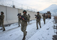 mehmetcik-vatan-nobetini-eksi-20-derecede-tutuyor