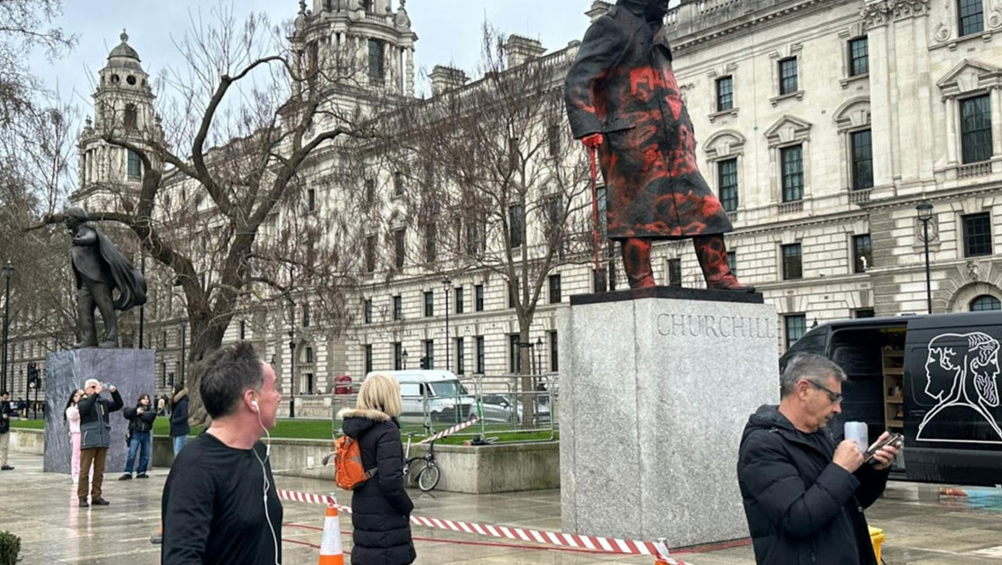 londra-da-churchill-heykeline-protesto-siyonist-suclamasi-yukseliyor