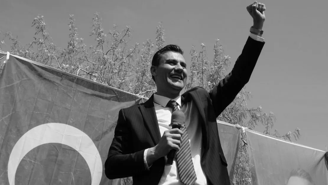 ferdi-zeyrek-in-cenaze-toreni-basliyor