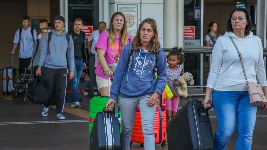 turizm-geliri-ikinci-ceyrekte-artti