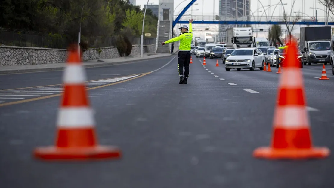 ankara-da-1-mayis-yuzunden-kapatilacak-yollar