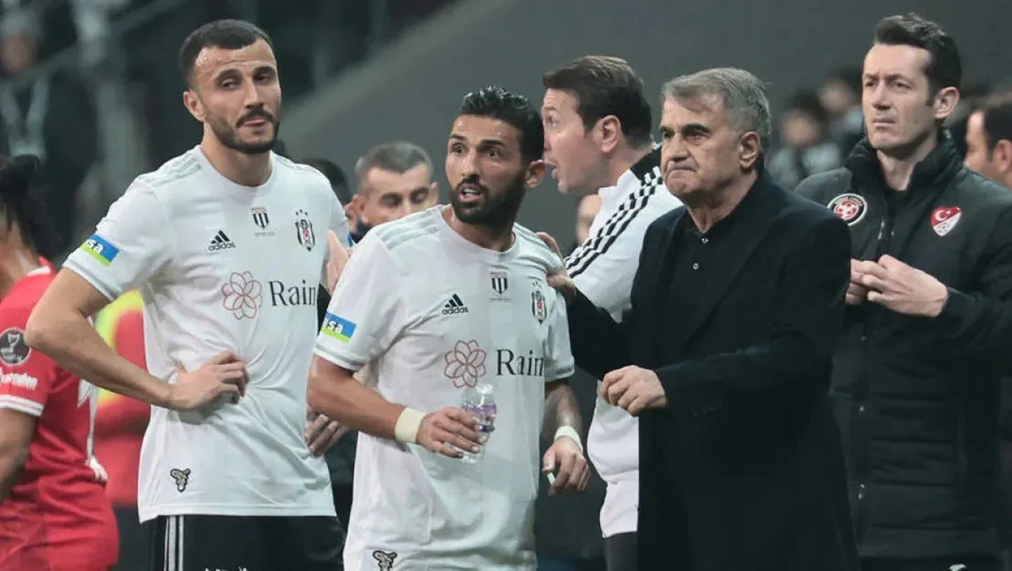 romain-saiss-senol-gunes-i-elestirdi