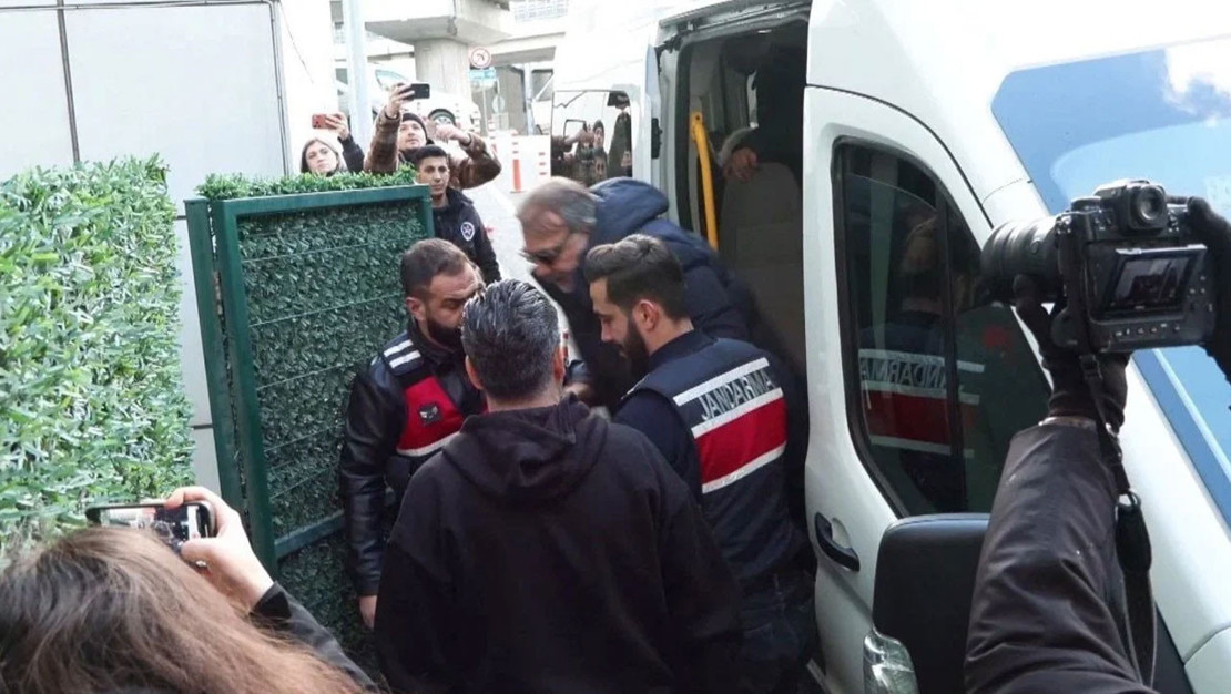 emel-muftuoglu-ve-oktay-kaynarca-yurt-disi-cikis-yasagiyla-serbest-birakildi