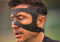 lewandowski-maske-ile-antrenmana-katildi