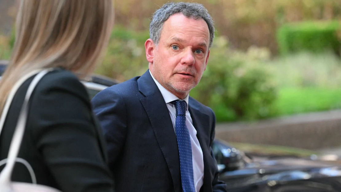 hollanda-hukumeti-krizle-sarsildi-9-bakan-istifa