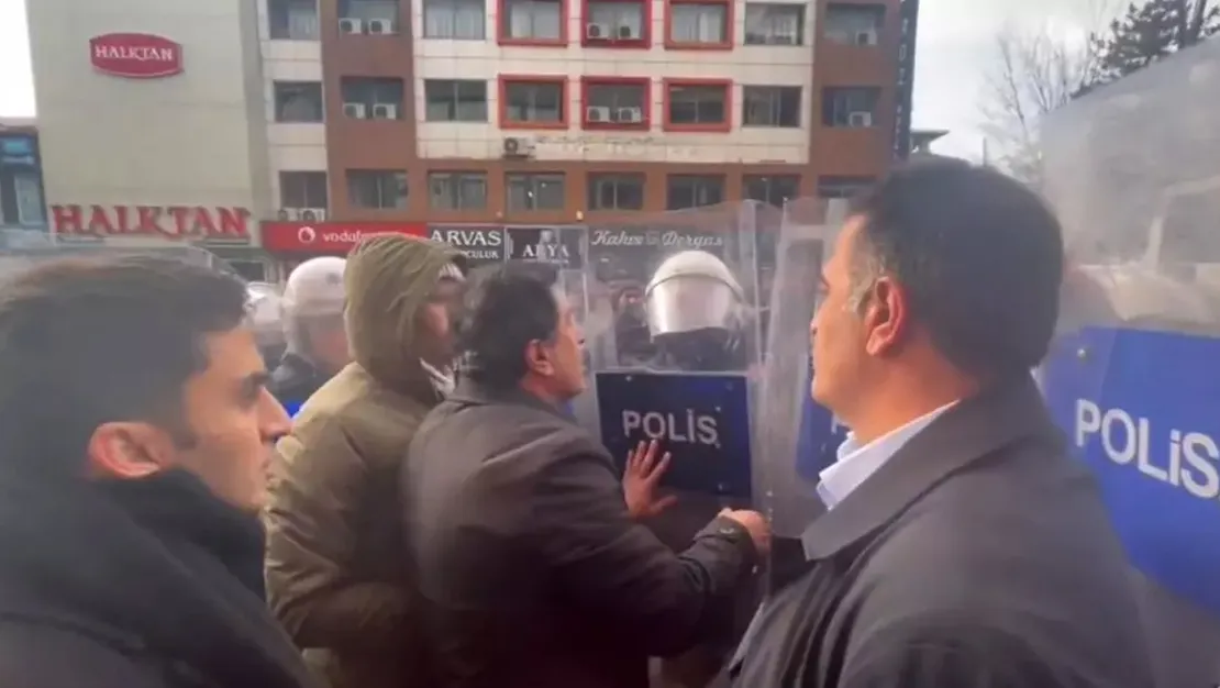 van-da-izin-verilmeyen-yuruyus-gerilimi